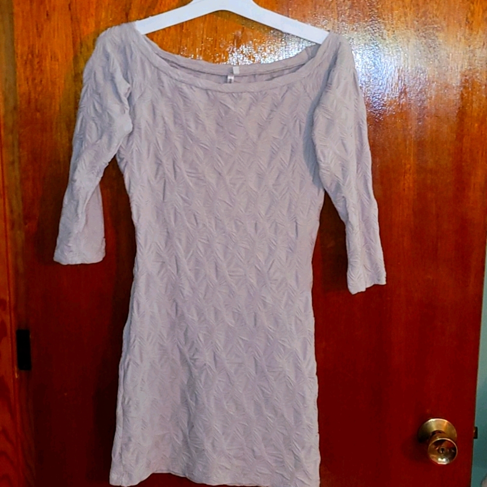 Grey scrunched pattern shirt